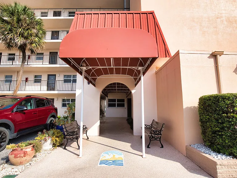 232 Saint Augustine Ave #502 — Photo 4
