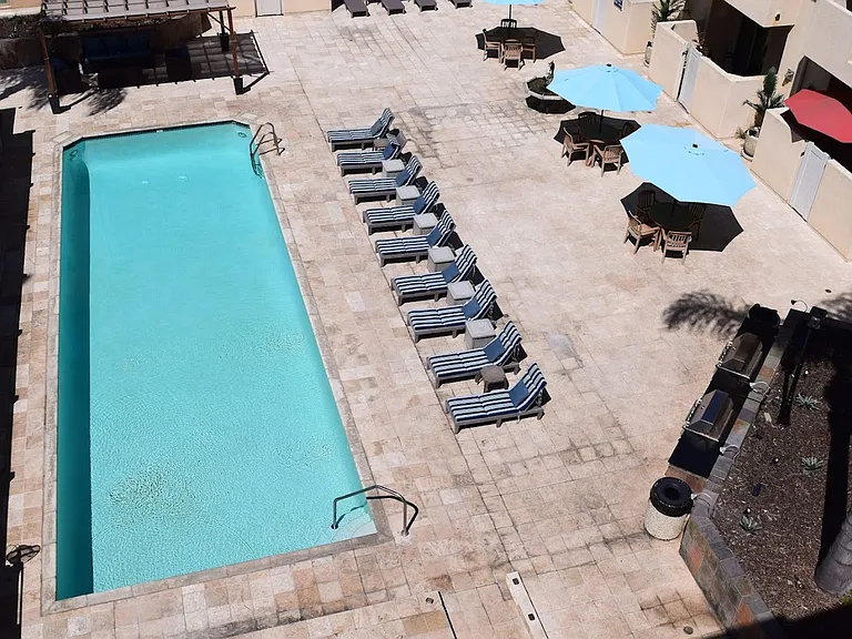 Del Rey Club — Photo 2