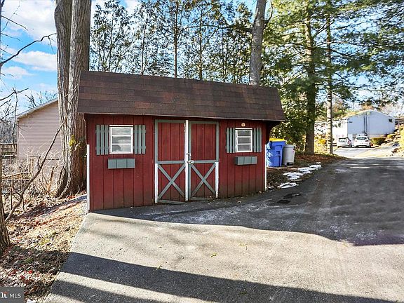 5th image of 60 Vista Cir