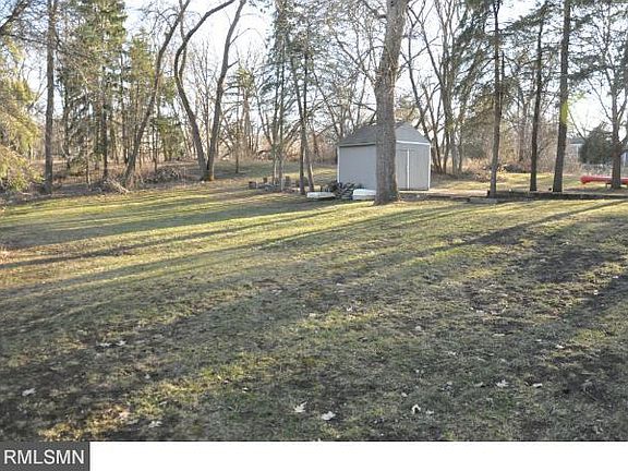 4th image of 1055 W Wayzata Blvd