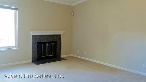 4th image of 635 Canyon Oaks Dr APT F