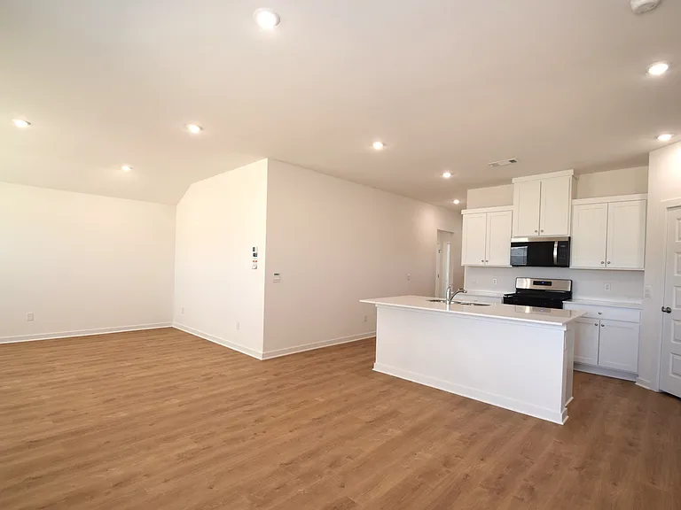 568 Colorado St — Photo 12