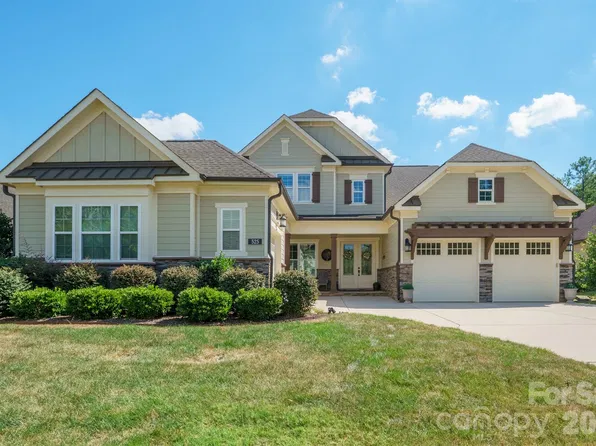 525 Vintage Creek Dr, Matthews, NC 28104
