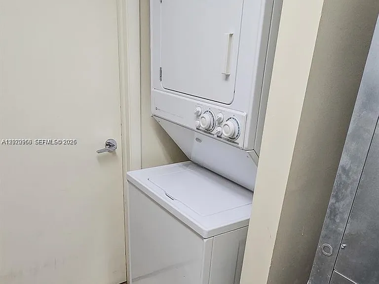 1455 Ocean Dr #1211 — Photo 12