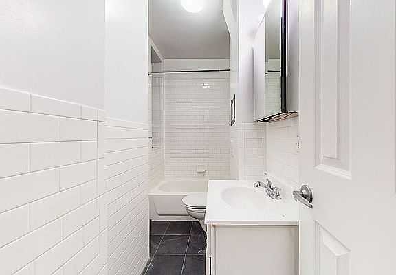 5th image of 22 King St APT 9