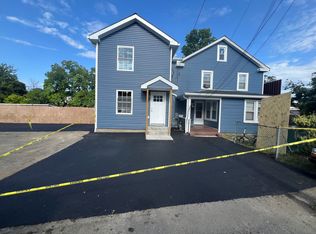 7 Thorpe St #2, Danbury, CT 06810