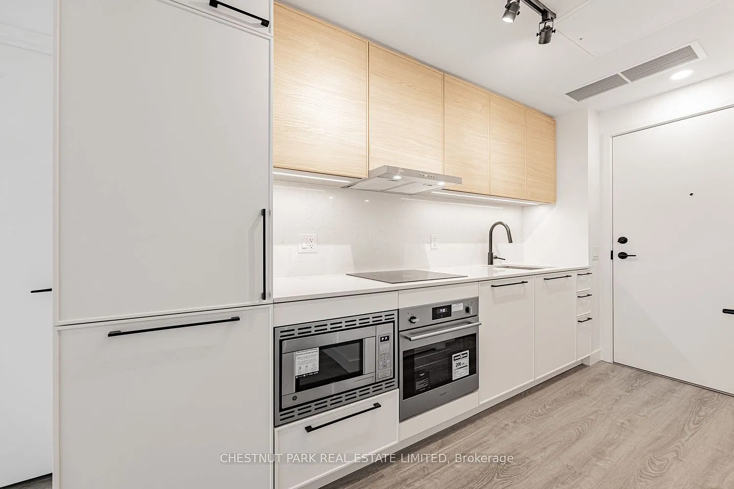 1 bed, $2,000 — Photo 4