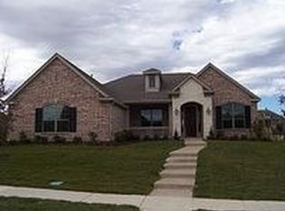 608 Mallard Lakes Dr, McKinney, TX 75072