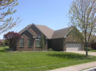 1041 Bay Colony Dr, Richmond, KY 40475