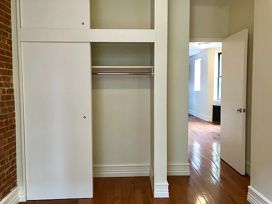 Rented by Living New York | media 9