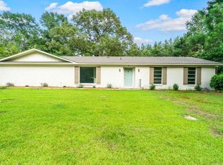 64 Currie Rd, Ellisville, MS 39437
