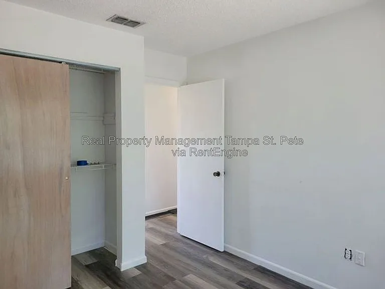 8144 Omaha Cir — Photo 12
