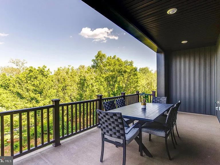 2631 Velocity Rd — Photo 22