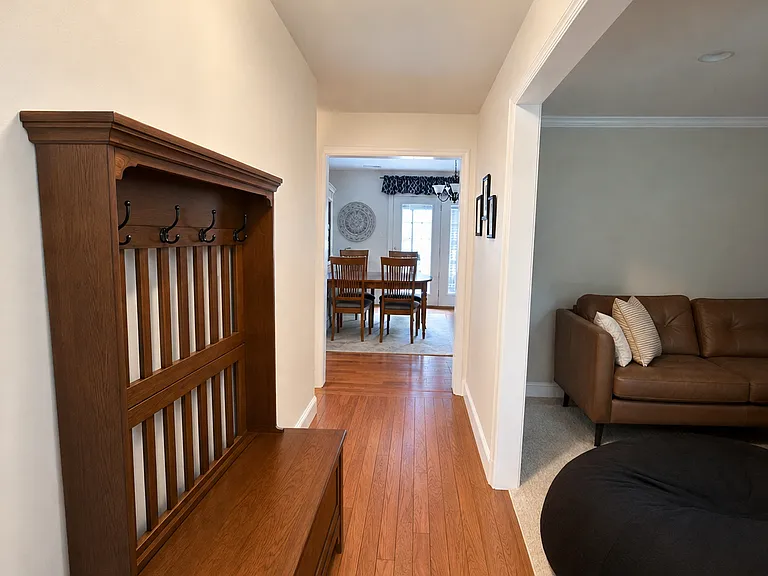 18365 Cherry Grove Cir — Photo 2