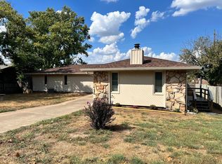 2633 W Hanover Dr, Springfield, MO 65807