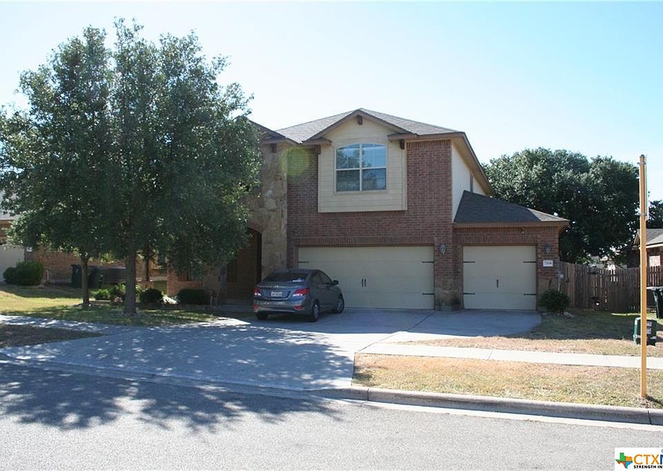 1st image of 7208 Golden Oak Ln