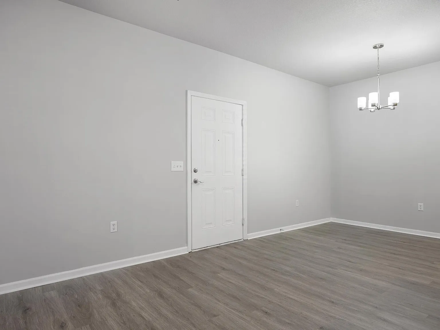 The Fairways Apartment Homes — Photo 4