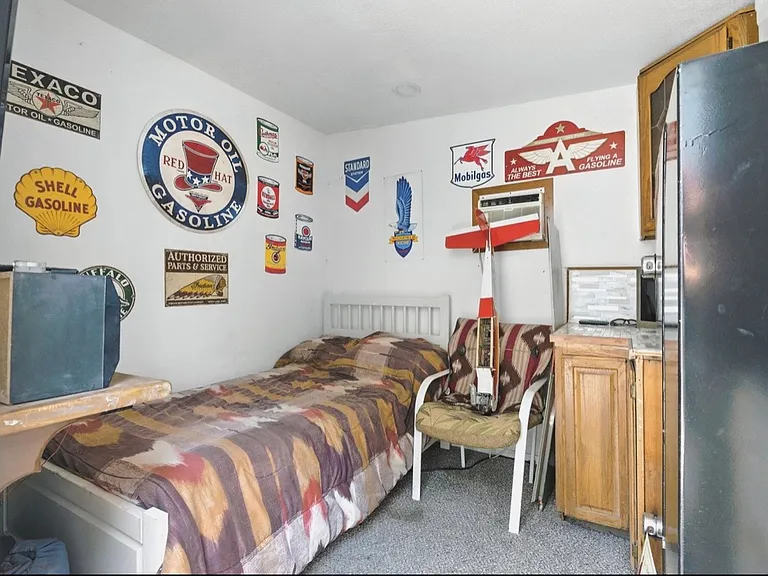 154 Clover St #A — Photo 8
