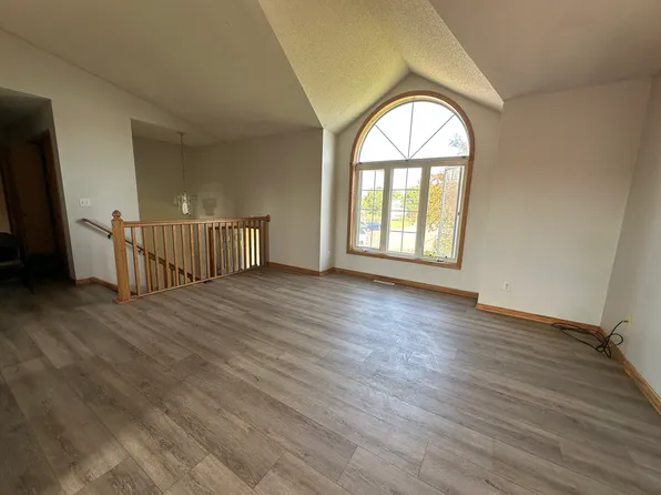 (undisclosed Address), Brooklyn Park, MN 55445