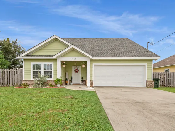 1006 E 10th St, Lynn Haven, FL 32444