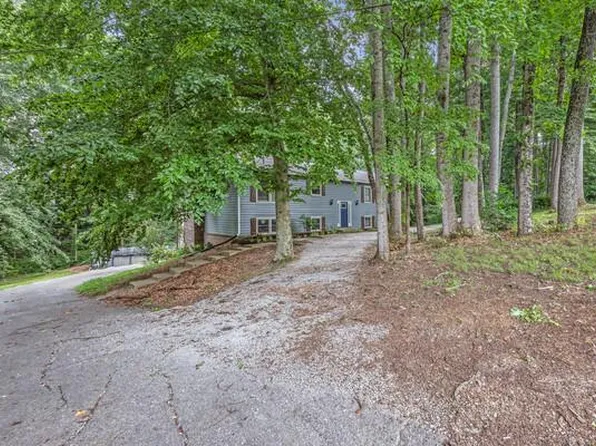 2048 Herbert Garrett Rd, Cookeville, TN 38506