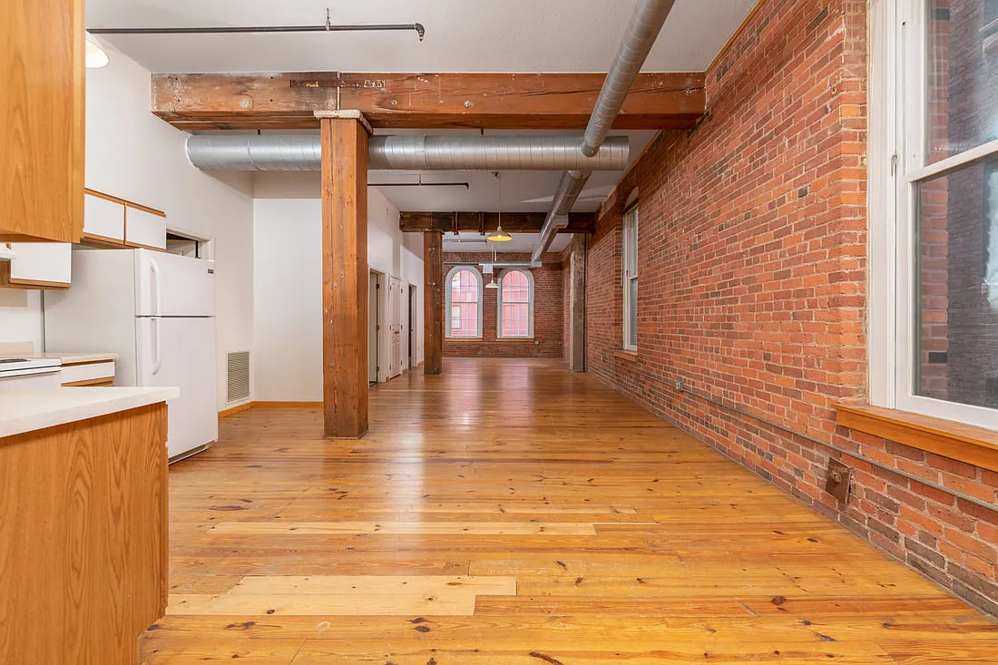 Tilsner Artist Lofts — Photo 2