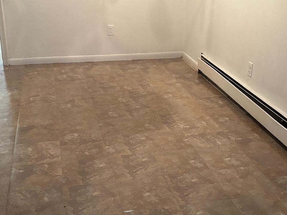 1st image of 17175 Redford St #202-1