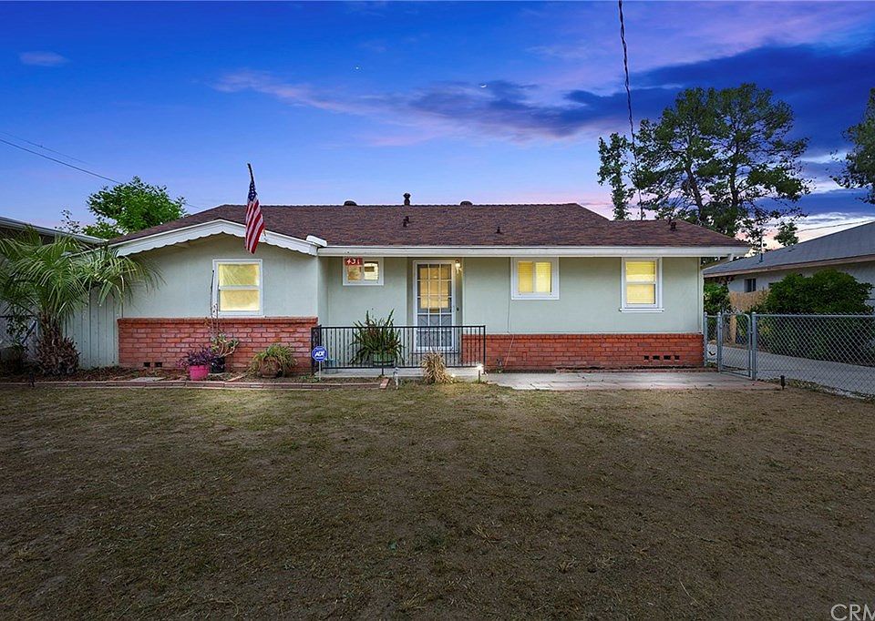 1st image of 431 S Apricot Ln