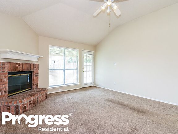 3rd image of 10216 Pleasant Mound Dr
