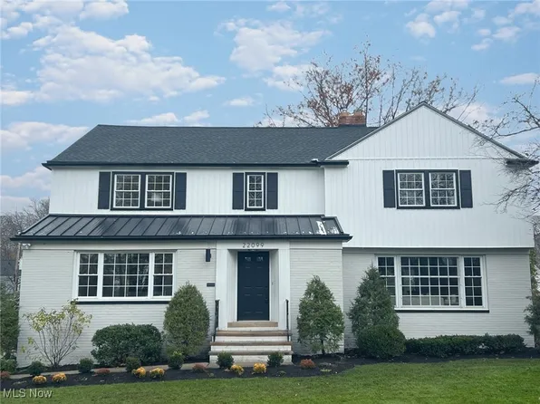 22099 S Woodland Rd, Shaker Heights, OH 44122
