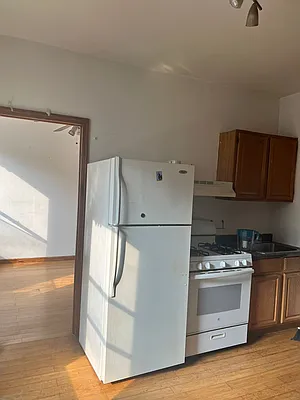 Rented by Compass | media 24