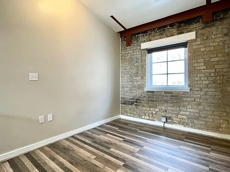 346 W Pierpont Ave #E108 — Photo 11