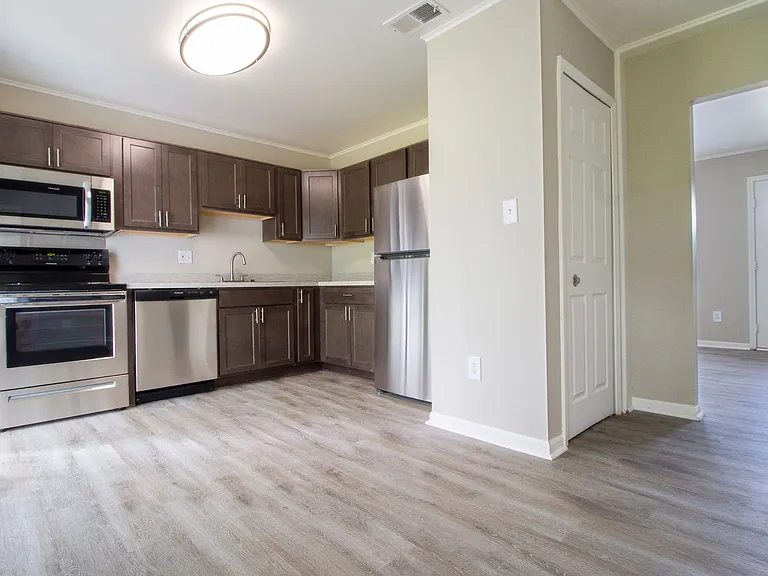 Meadowfield Townhomes — Photo 2