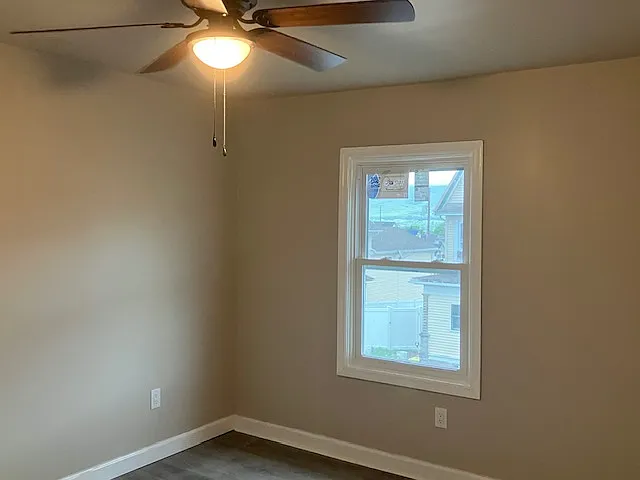 3 bed, 1200 sqft, $1,200 — Photo 3