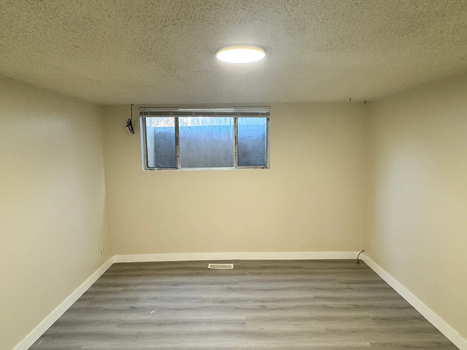 1 bed, 550 sqft, $975 — Photo 2