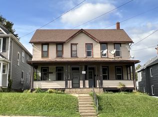 411 Hill St #1, Dubuque, IA 52001