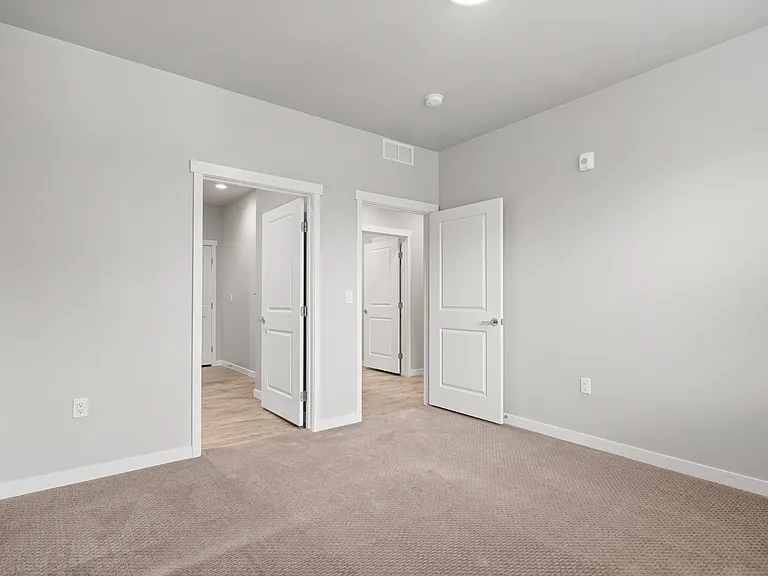 Sparrow Hill Apartments — Photo 28