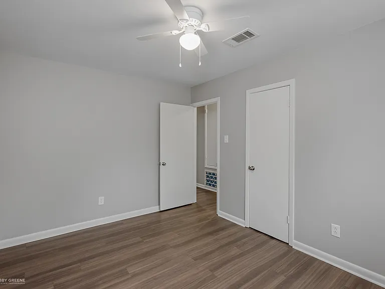 3981 Stuart Ave — Photo 10