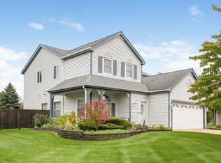 1145 Chalet Dr, Carol Stream, IL 60188