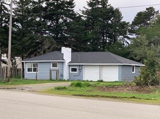 612 13th St, Port Orford, OR