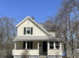 29 Summer St, Manchester, CT 06040