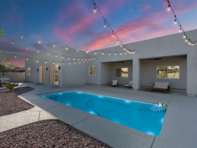 5049 E Shaw Butte Dr — Photo 26