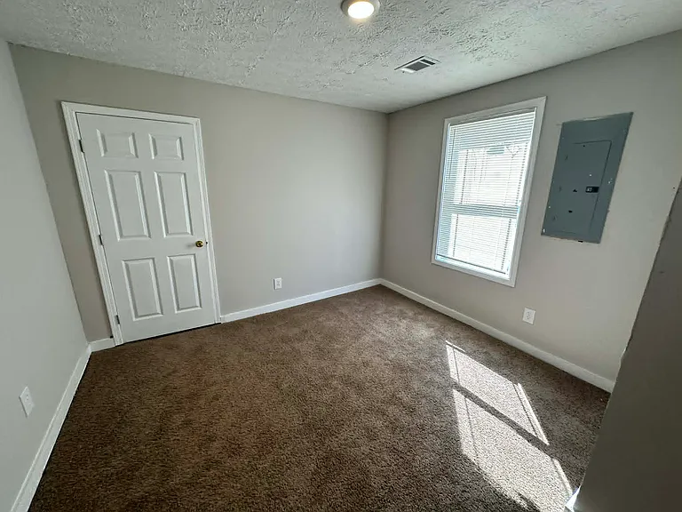508 Launius St — Photo 12