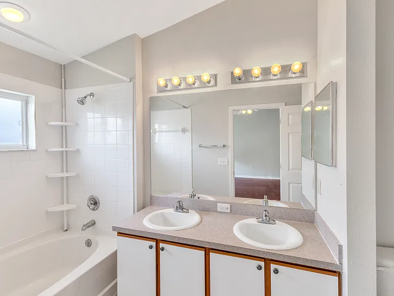 6213 Crestdale Pl — Photo 12