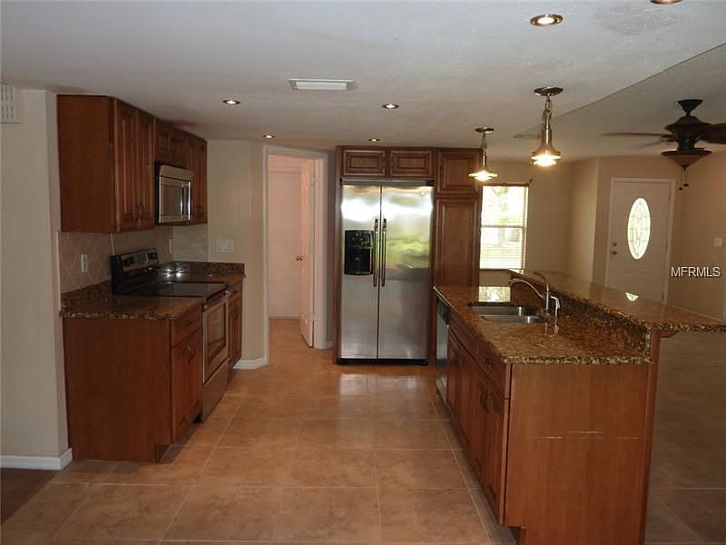 1st image of 78 Harbor Oaks Cir