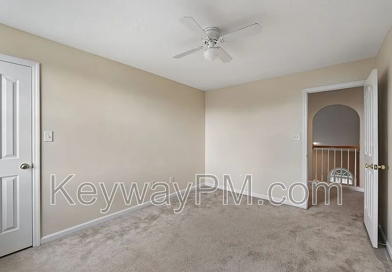 4890 Somerset Dr — Photo 19