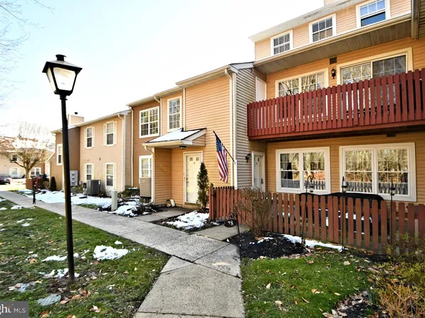 34 Woodbine Ct, Horsham, PA 19044