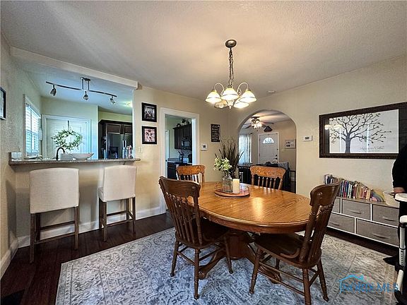 5th image of 4208 N Lockwood Ave