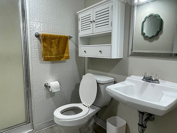 5th image of 1175 Vine St APT 405