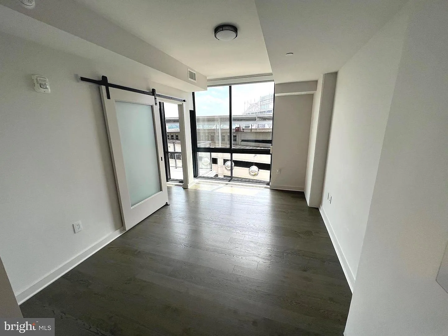 1 bed, 790 sqft, $2,350 — Photo 4